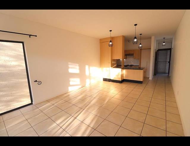 2 BEDROOM APARTMENT FOR SALE IN BRYANSTON